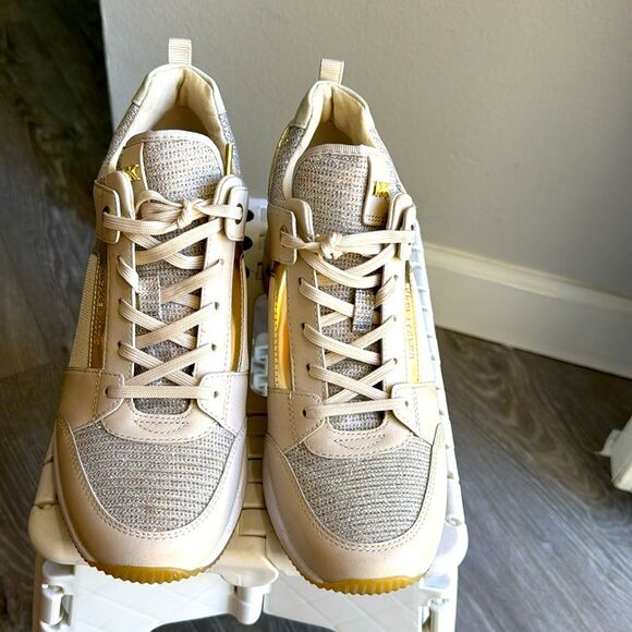 Michael Kors Georgie Knit Wedge Trainer Sneaker Ivory Gold Silver size 8.5 - Picture 2 of 8